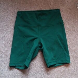 Wunder train shorts